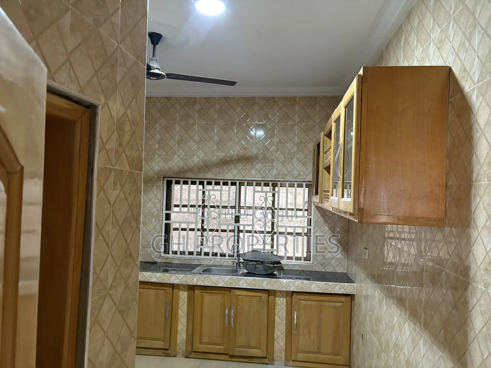 2bdrm House in Sokoban Wood Village, Kumasi Metropolitan for rent in Kumasi Metropolitan