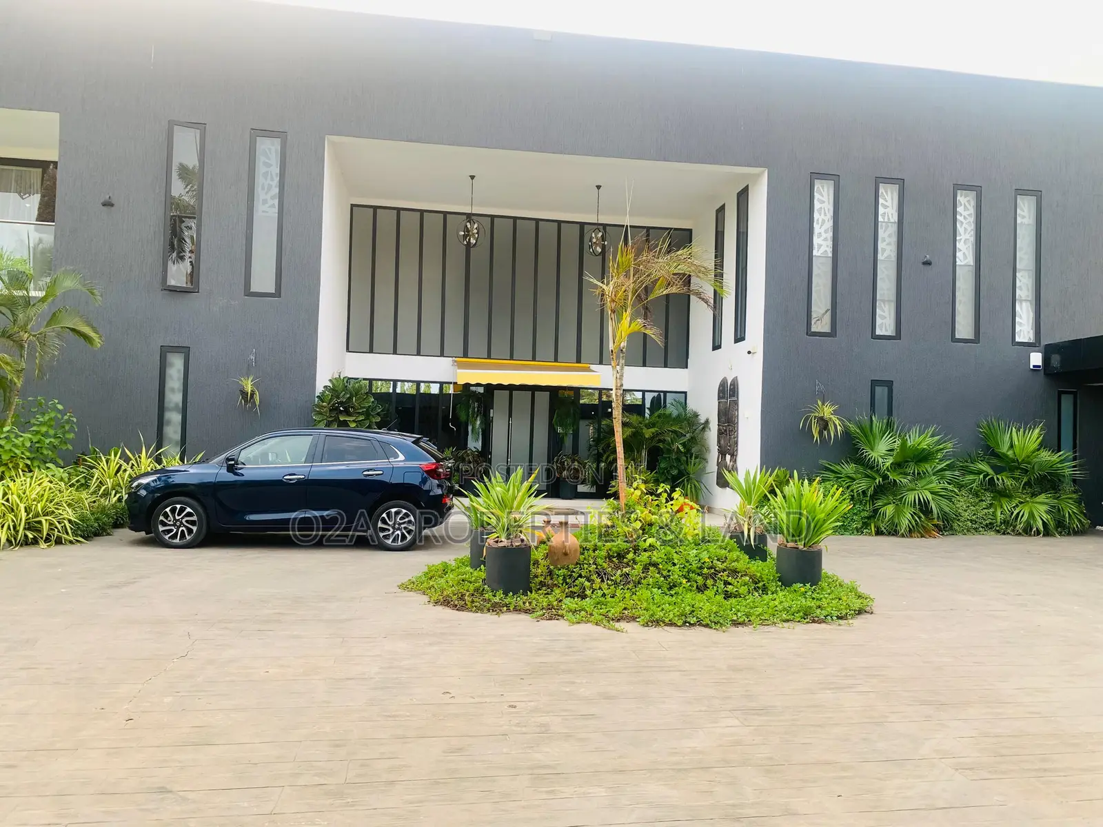 6bdrm House in Cantonments, Acquinas for rent in Acquinas