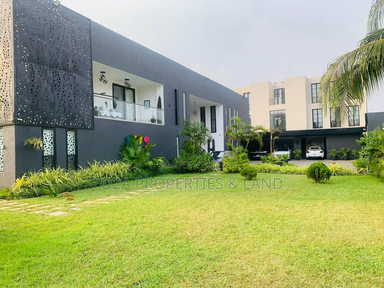 6bdrm House in Cantonments, Acquinas for rent in Acquinas