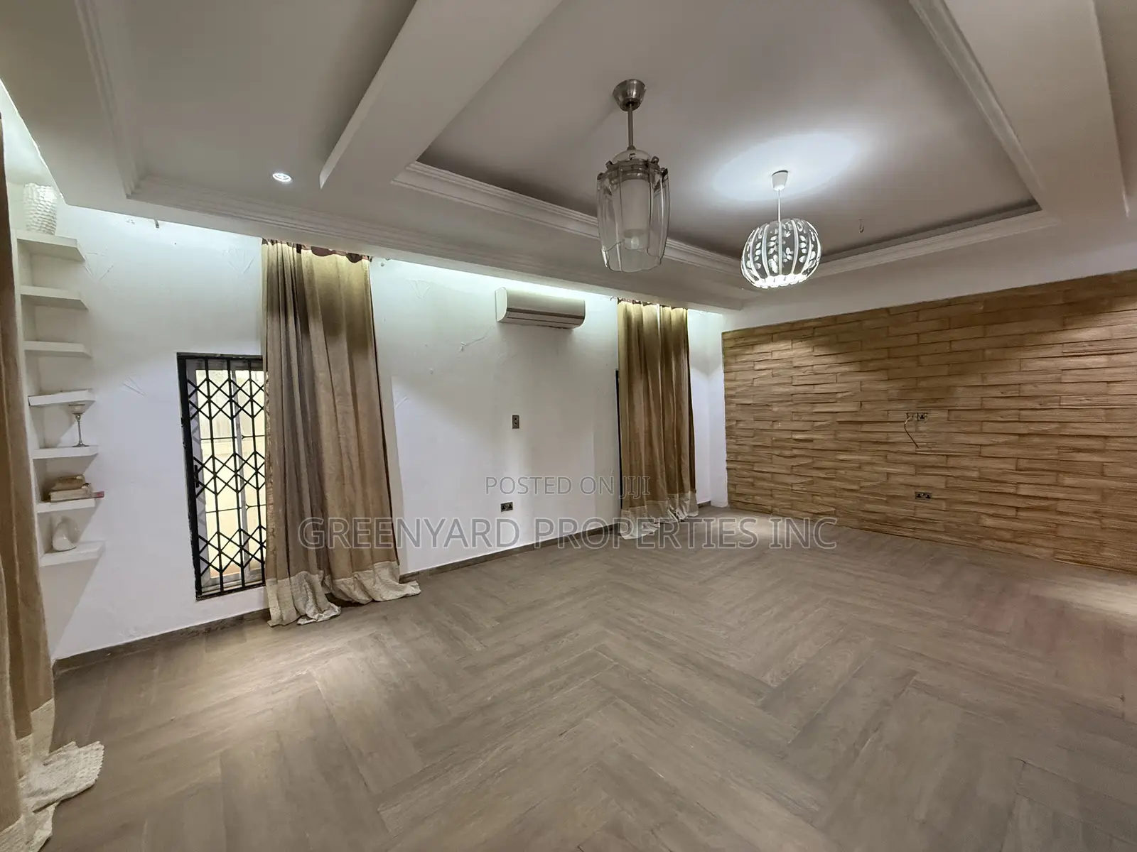 5bdrm House in American House, East Legon for rent in East Legon