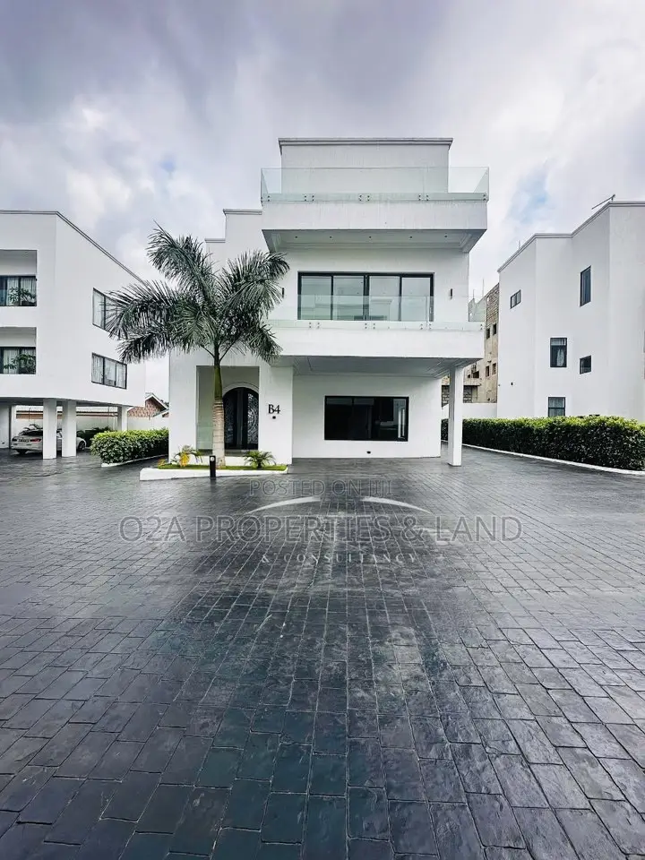 3bdrm House in East Legon, A&C Mall Area for sale in A&C Mall Area