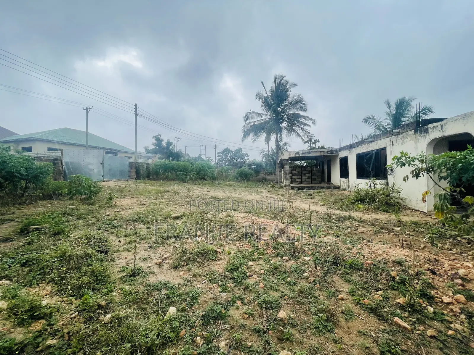 4bdrm House in Franjie Realty, Weija for sale in Weija