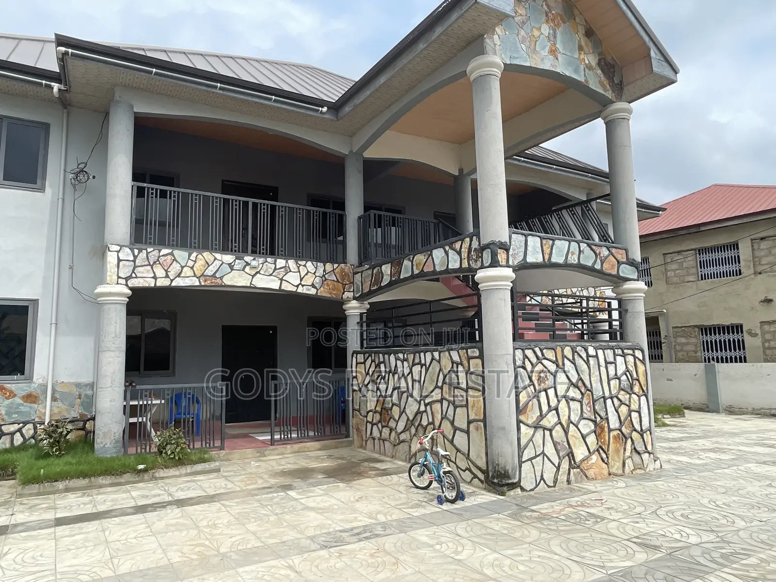 3bdrm Apartment in Lamptey, Kasoa for rent in Kasoa