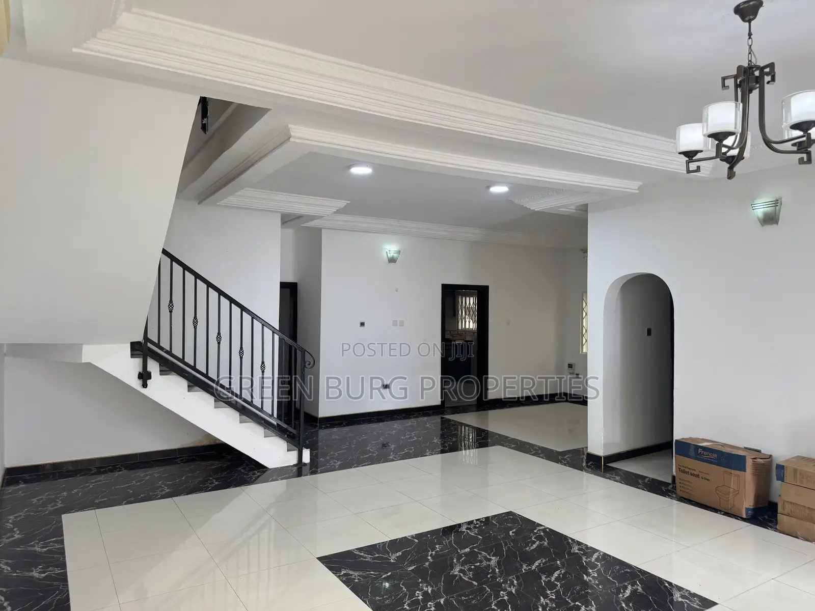 4bdrm Townhouse / Terrace in Cantonments for rent in Cantonments