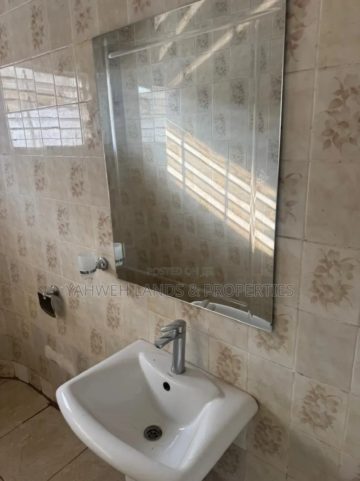 5bdrm House in East Legon for rent in East Legon