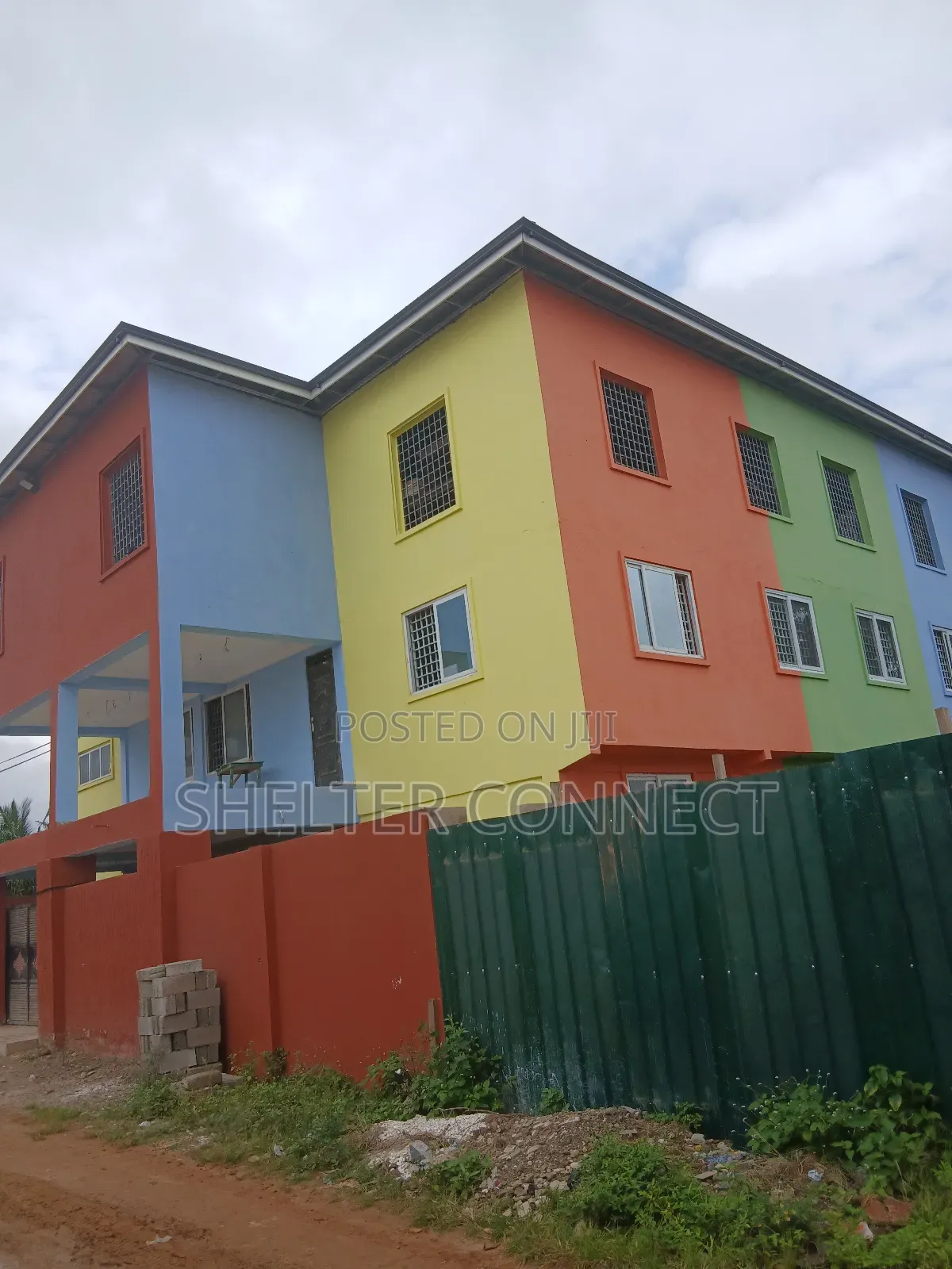 20bdrm Apartment in Teiman, Oyarifa for sale in Oyarifa