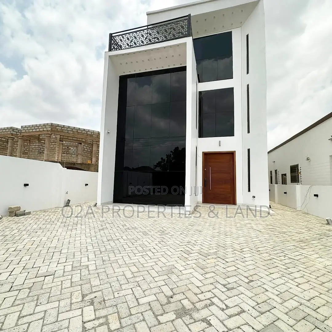 6bdrm House in East Legon Hills for sale in New Legon