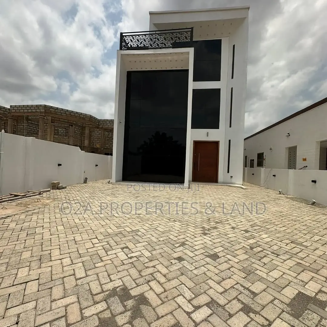 6bdrm House in East Legon Hills for sale in New Legon