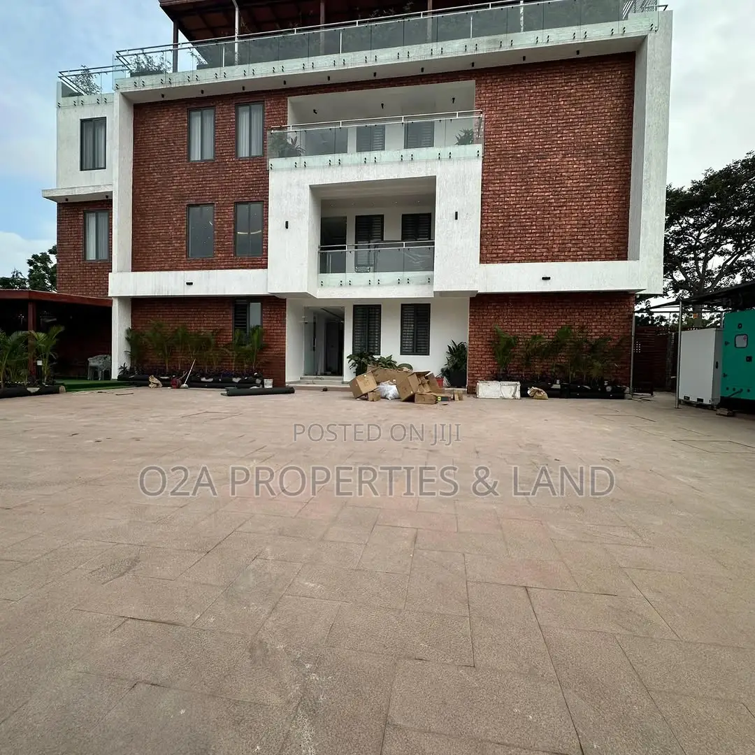 Furnished 2bdrm Apartment in East Legon, Bawaleshie for sale in Bawaleshie