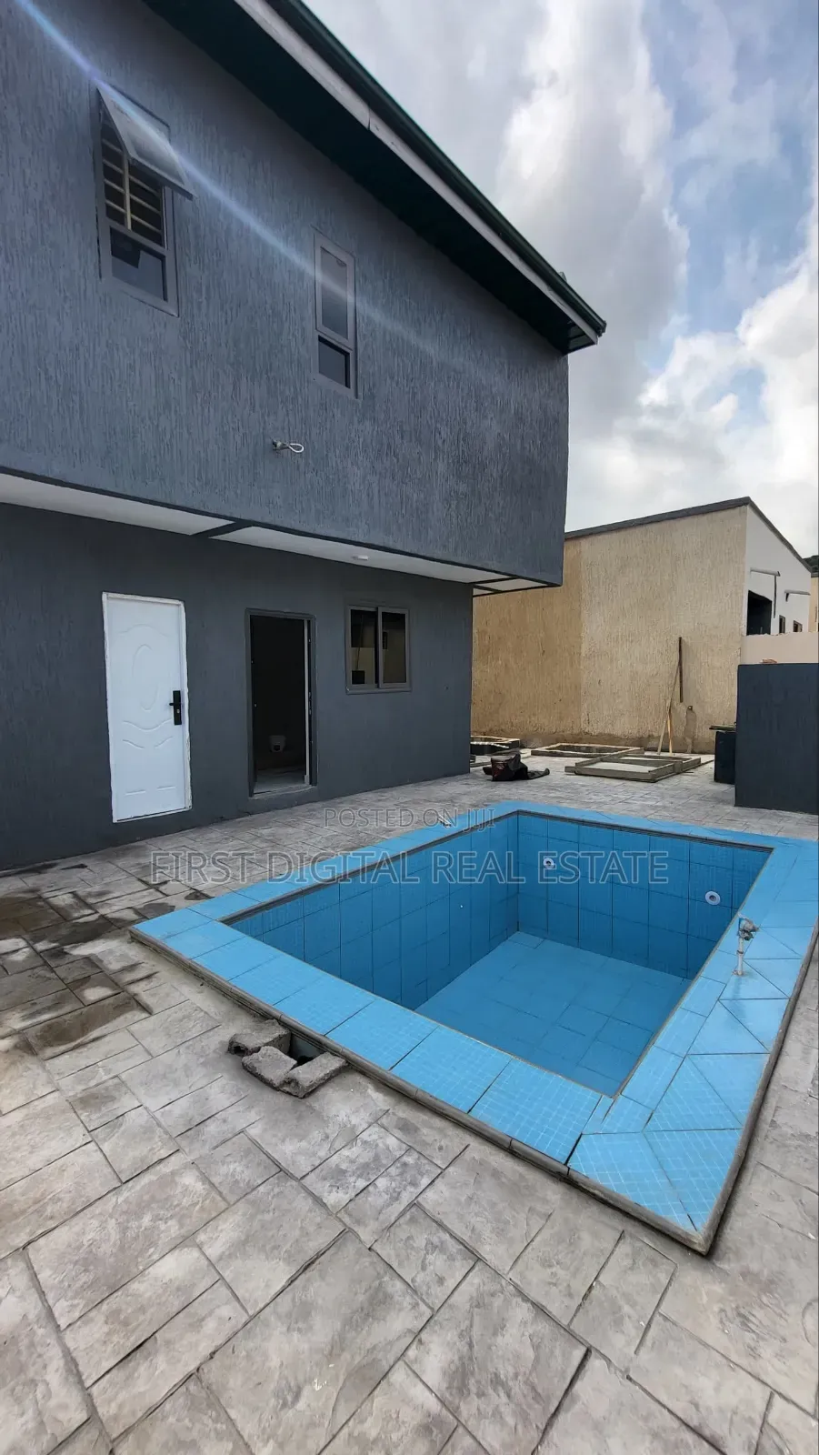 Swimming Pool 3 Bedroom for Sale at Bontianor Hills in Accra Metropolitan
