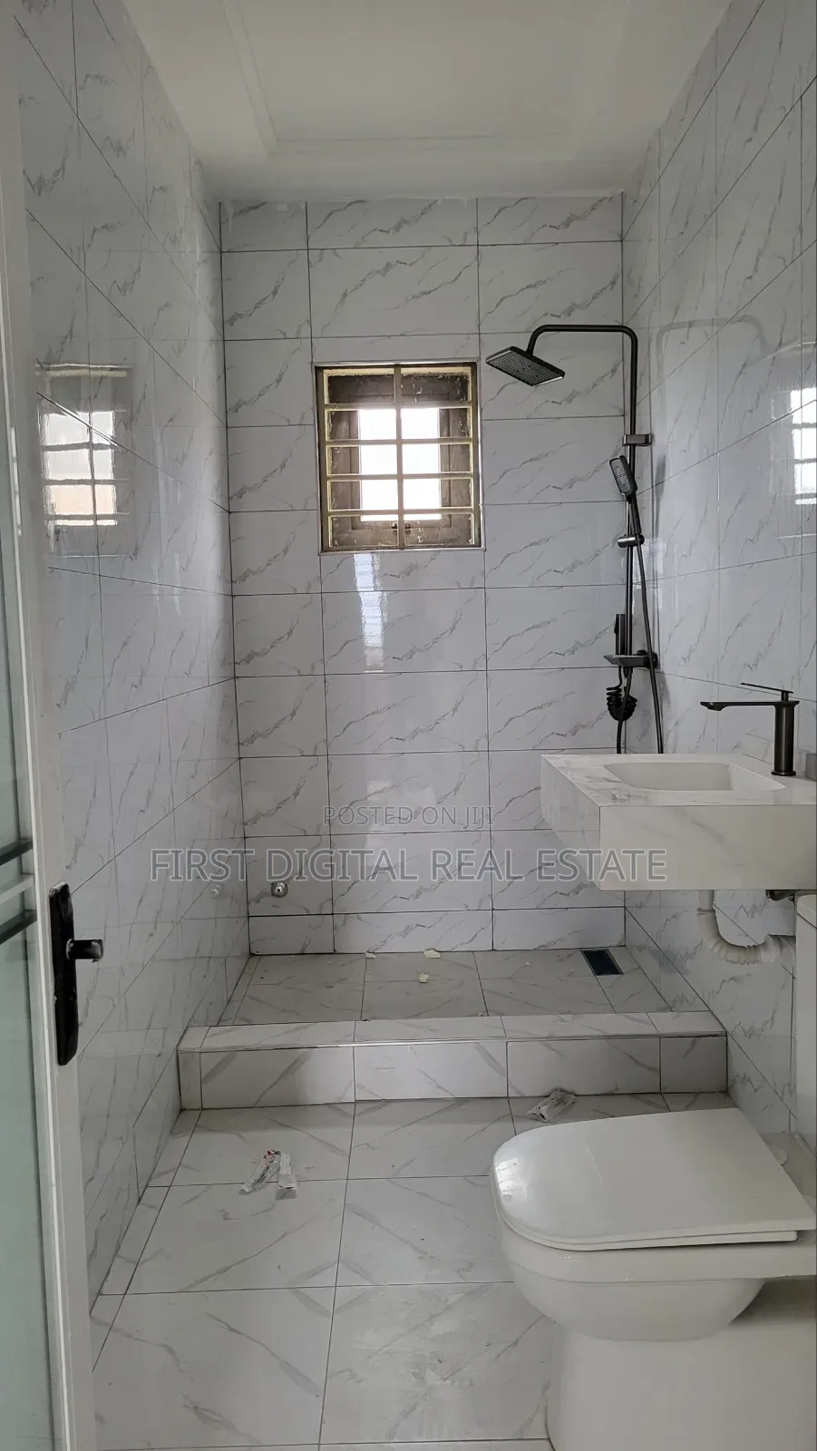 Swimming Pool 3 Bedroom for Sale at Bontianor Hills in Accra Metropolitan