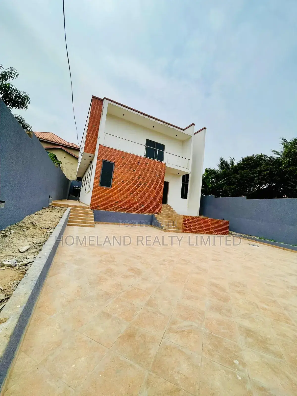 4bdrm Duplex in Kwabenya, Ga East Municipal for sale in Ga East Municipal
