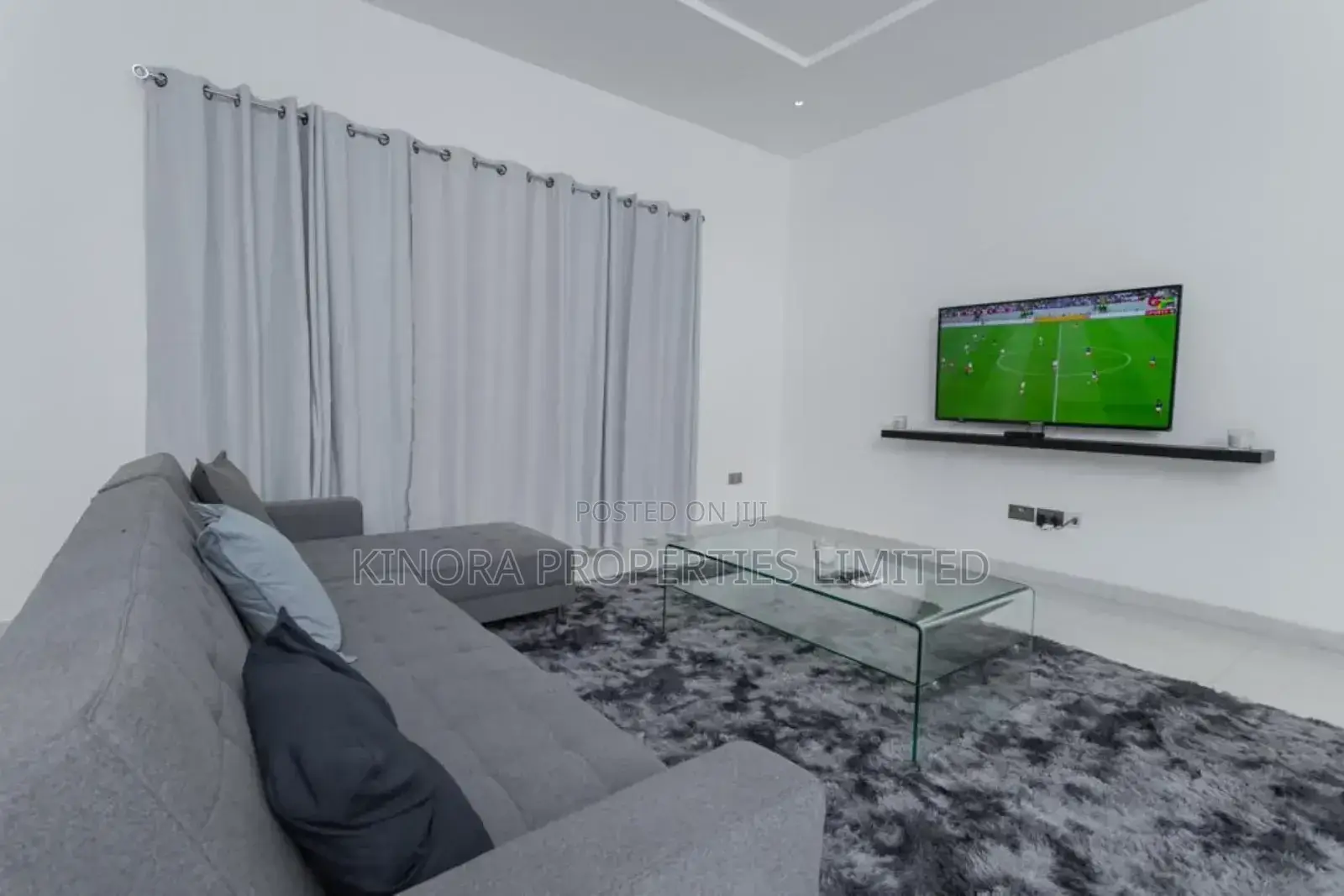 4bdrm Duplex in Papafio Hills Road for sale in Accra Metropolitan