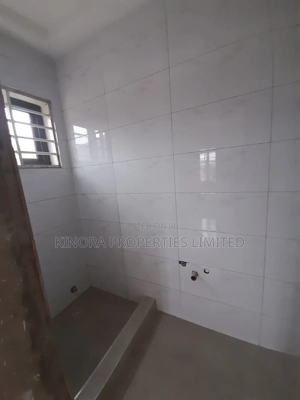4bdrm Duplex in Hatso, Haatso for sale in Haatso