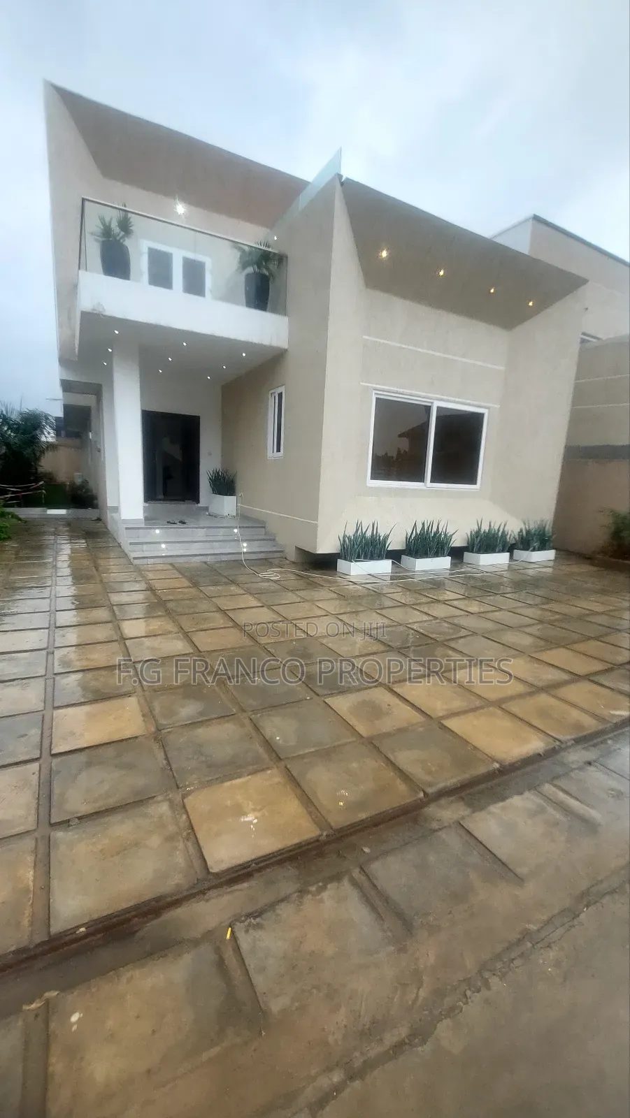 4bdrm House in Kg.Franco Properties, Spintex for sale in Spintex