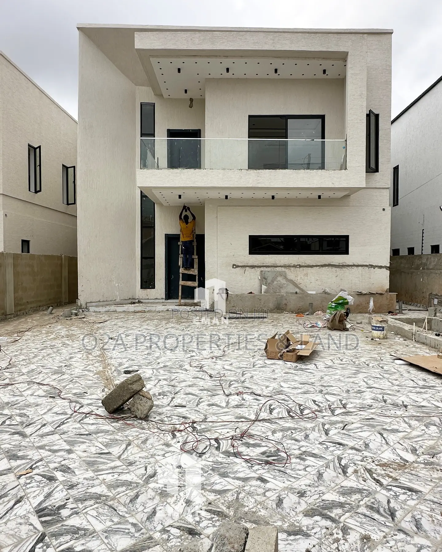 4bdrm House in East Legon, American House for sale in American House