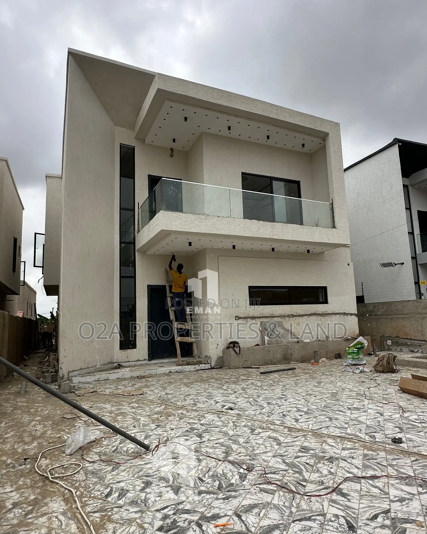 4bdrm House in East Legon, American House for sale in American House