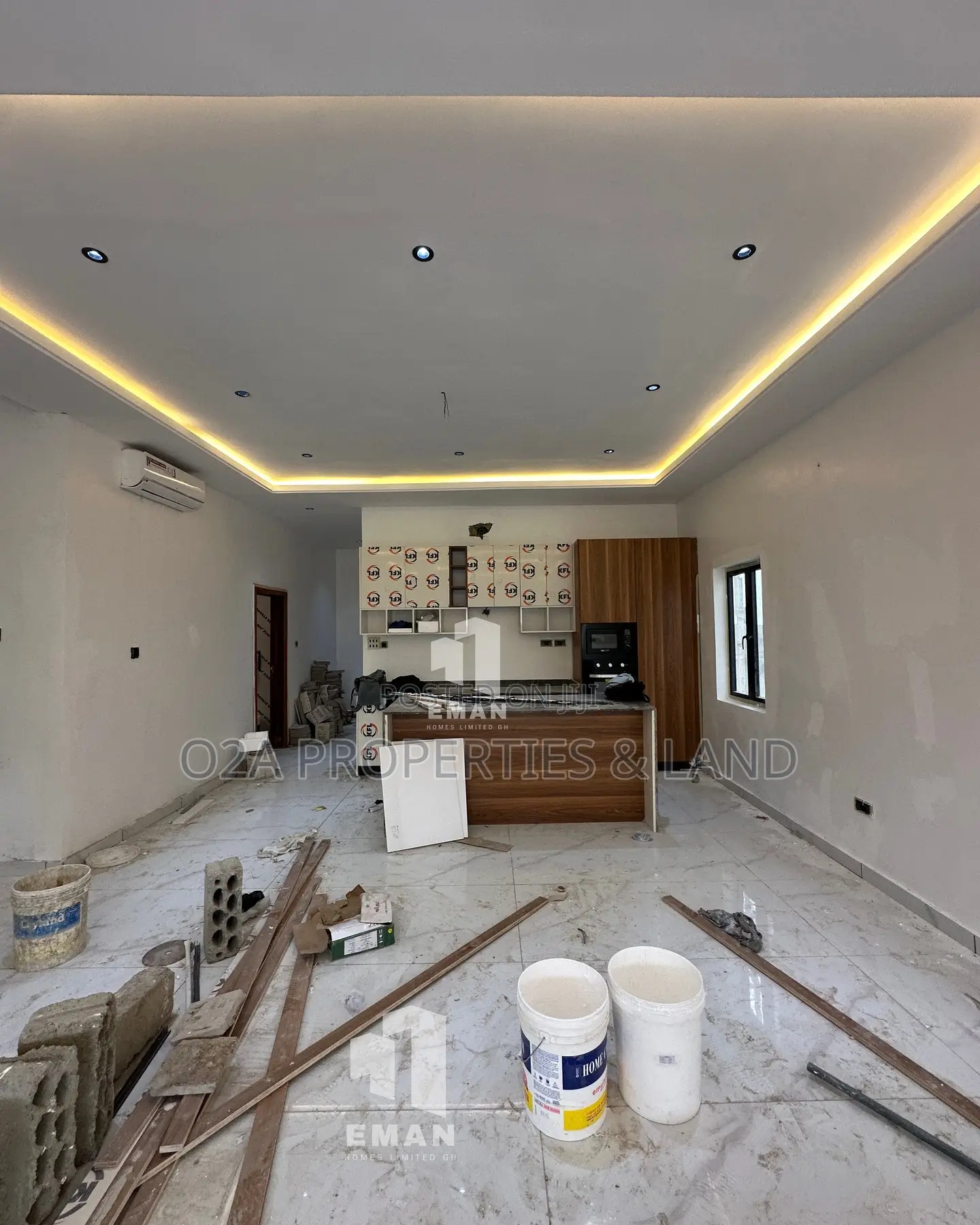 4bdrm House in East Legon, American House for sale in American House