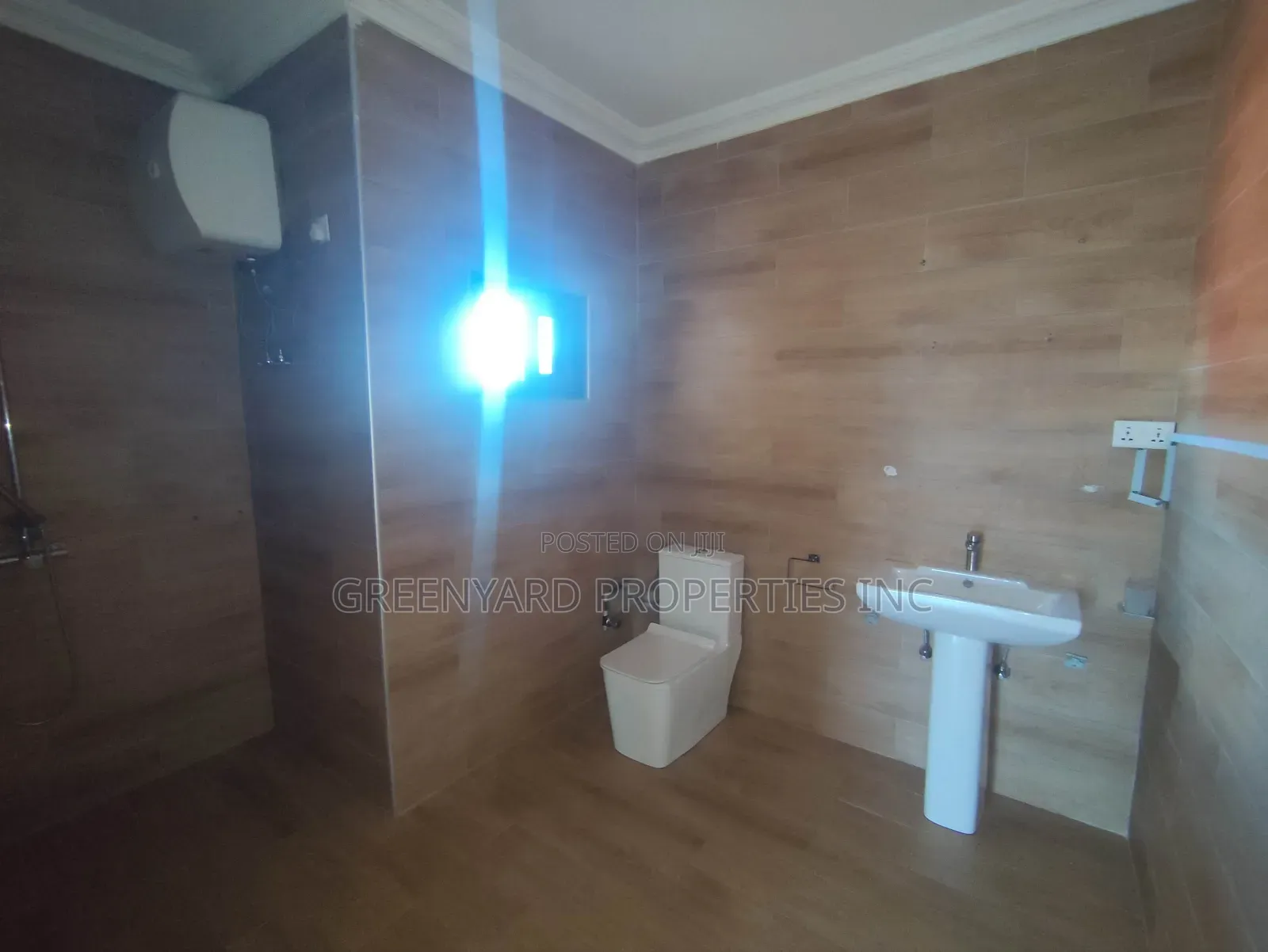 3bdrm House in A&C Mall, East Legon for rent in East Legon
