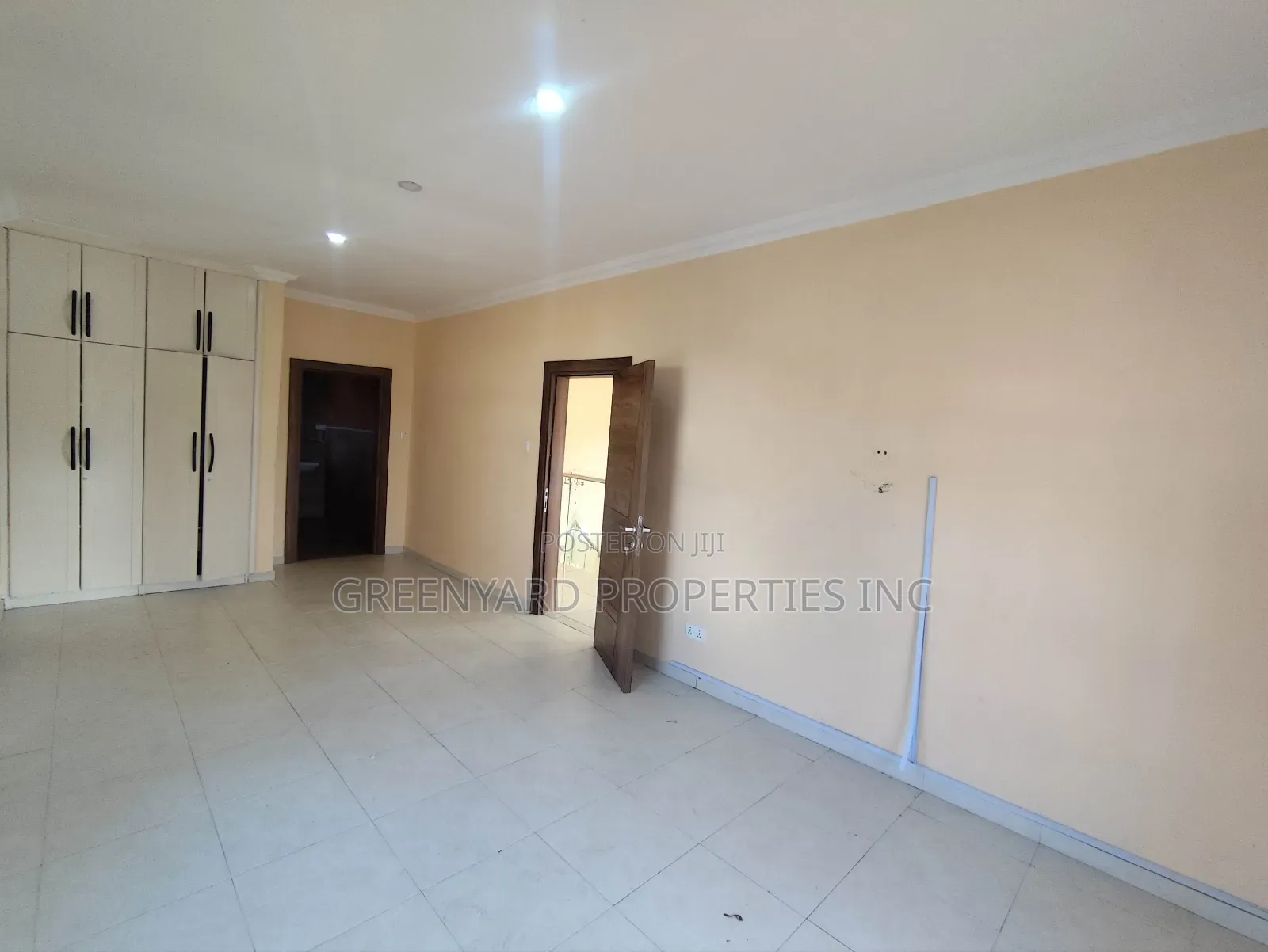 3bdrm House in A&C Mall, East Legon for rent in East Legon