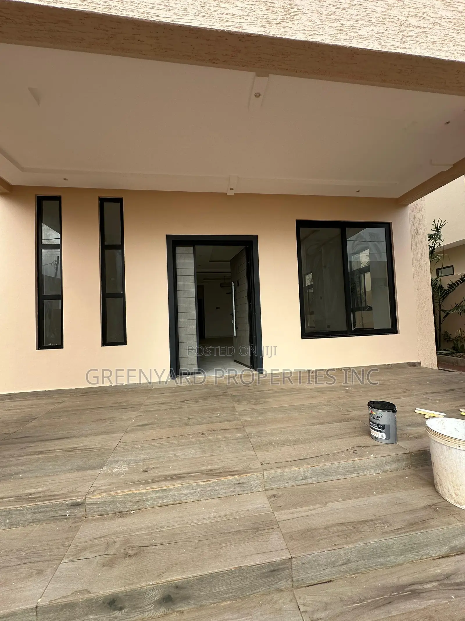 5bdrm House in Hills, East Legon for sale in East Legon