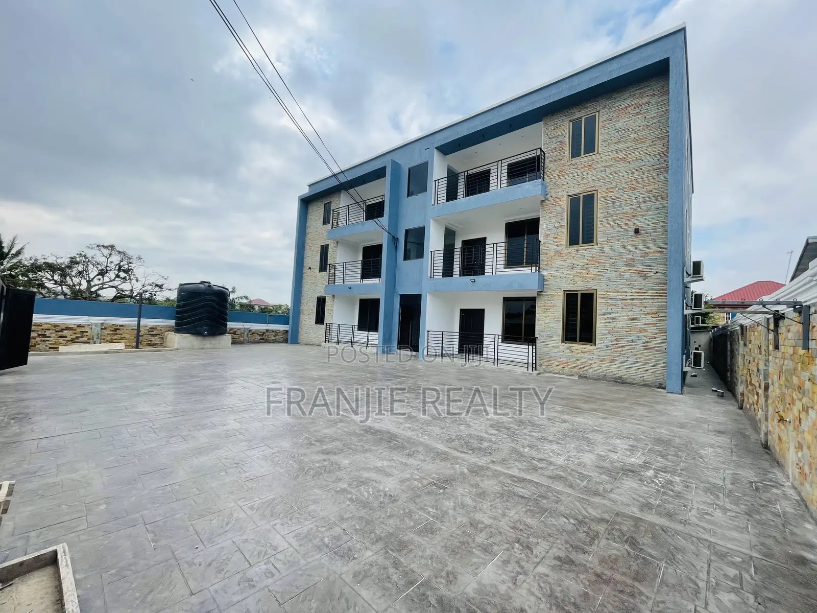2bdrm Apartment in Franjie Realty, Weija for rent in Weija
