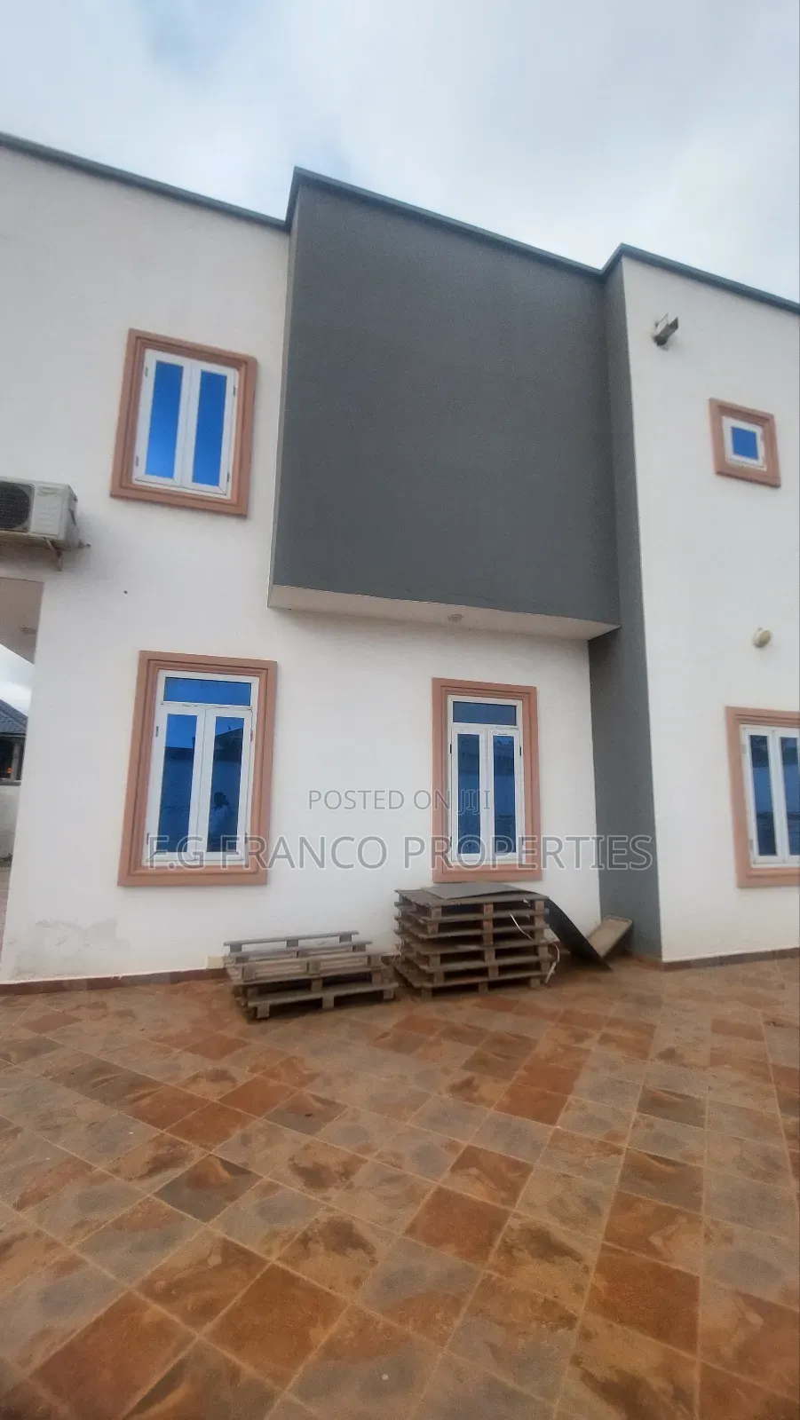 4bdrm House in Kg Franco Properties, Spintex for sale in Spintex