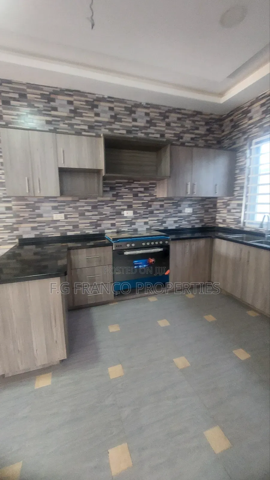 4bdrm House in Kg Franco Properties, Spintex for sale in Spintex