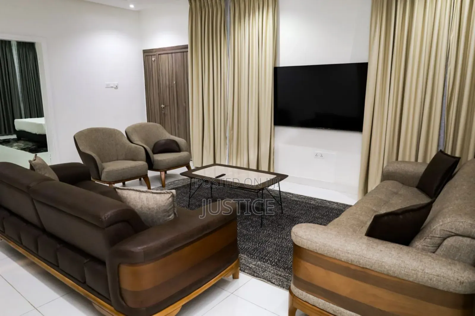 Furnished 3bdrm House in East Airport for rent in Airport Residential Area