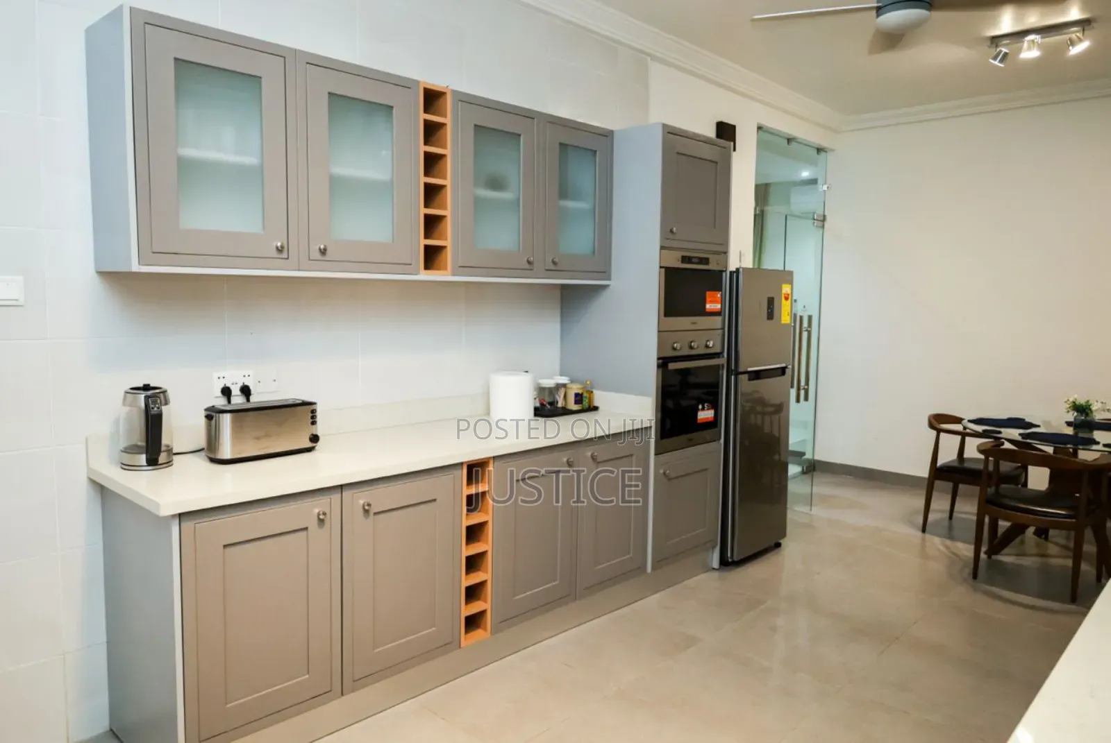 Furnished 3bdrm House in East Airport for rent in Airport Residential Area