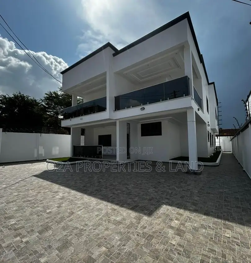 4bdrm House in East Legon, Bawaleshie for sale in Bawaleshie