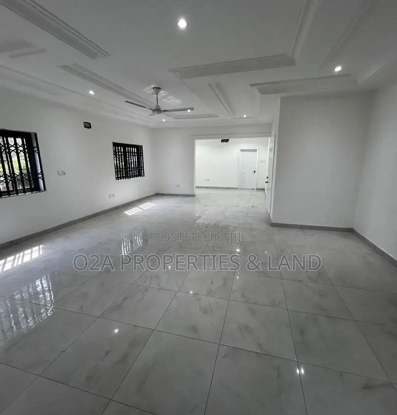 4bdrm House in East Legon, Bawaleshie for sale in Bawaleshie