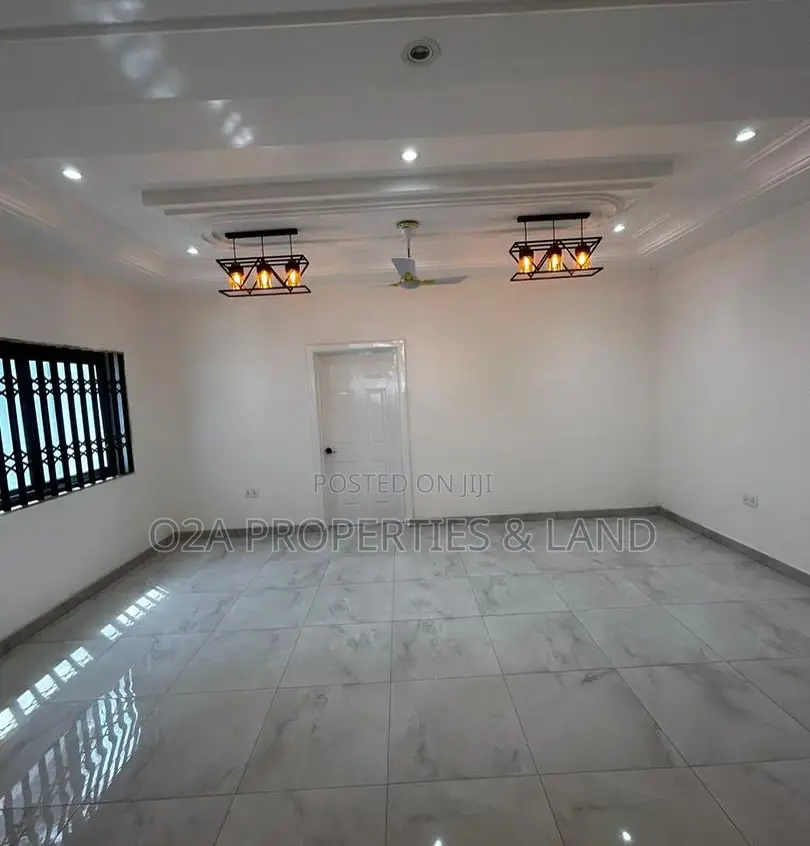4bdrm House in East Legon, Bawaleshie for sale in Bawaleshie