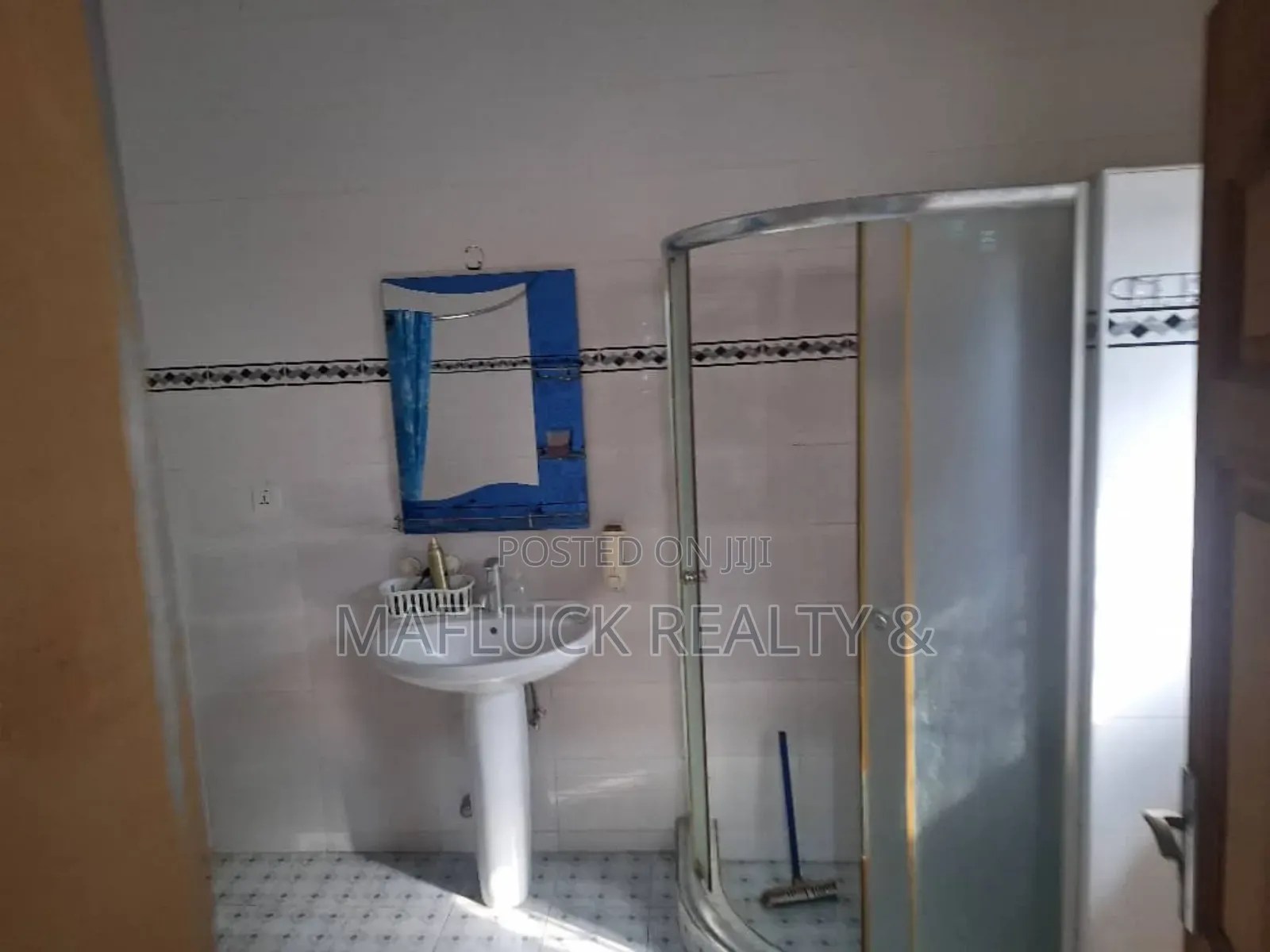 4bdrm House in Lakeside Estate for rent in Lake Side Estate