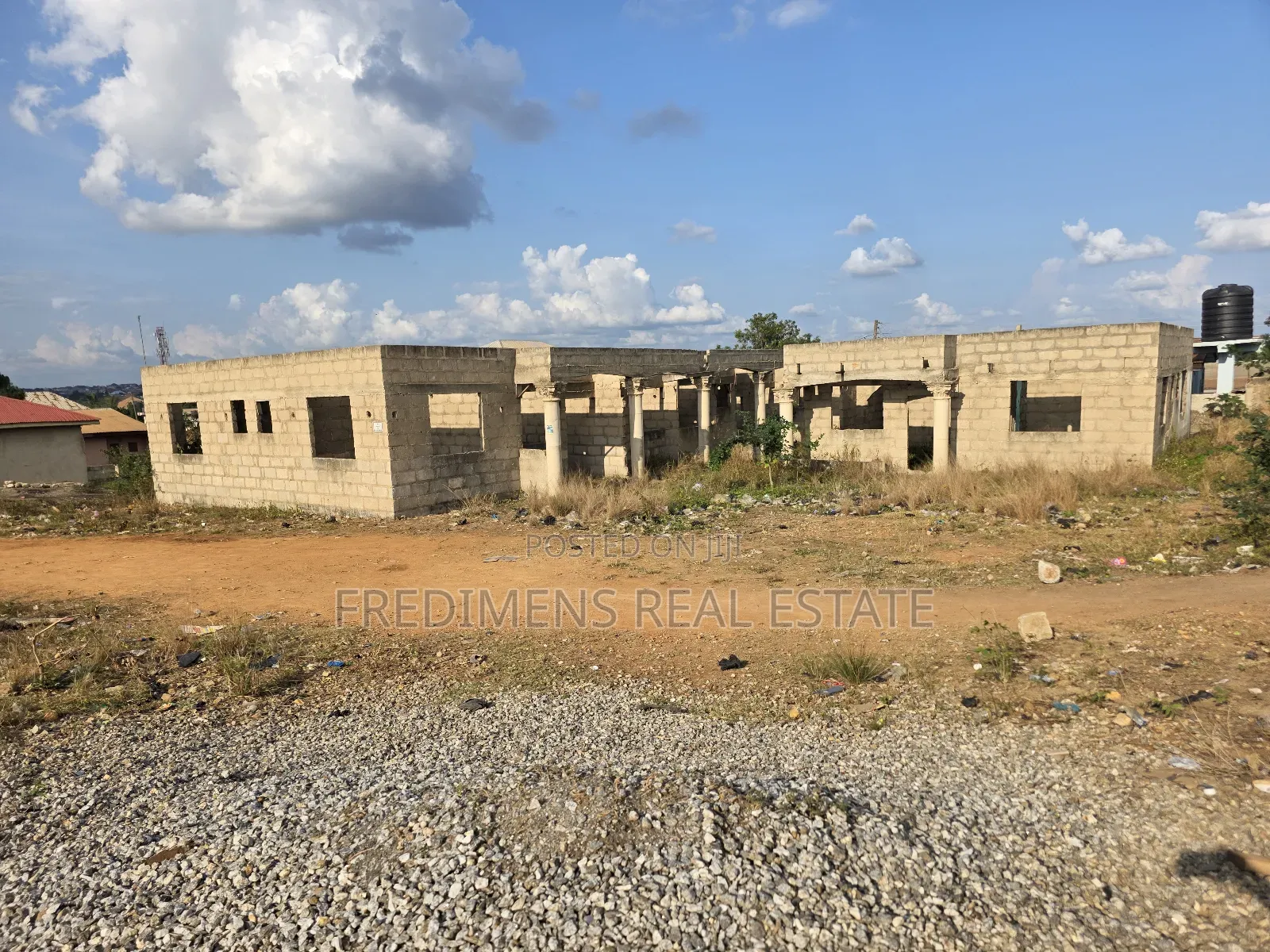 8bdrm Apartment in Fredimens Real, Kumasi Metropolitan for sale in Kumasi Metropolitan