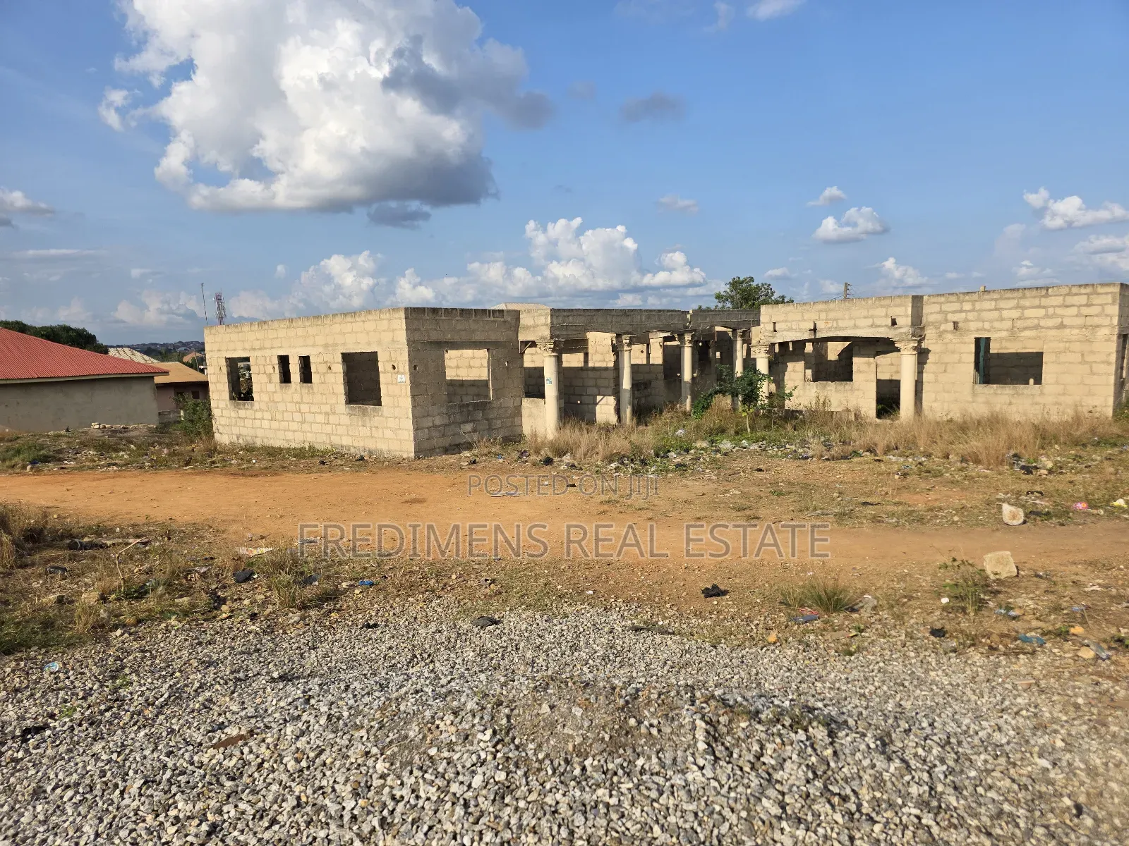8bdrm Apartment in Fredimens Real, Kumasi Metropolitan for sale in Kumasi Metropolitan