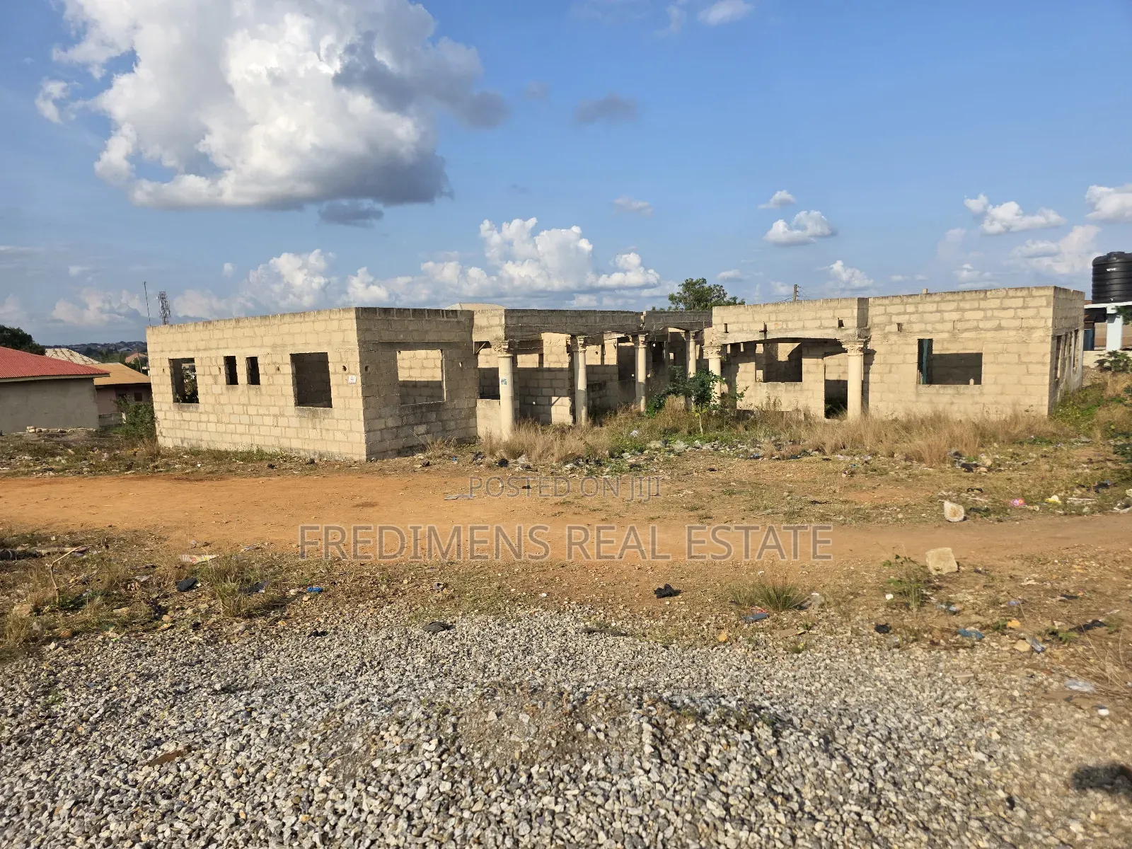 8bdrm Apartment in Fredimens Real, Kumasi Metropolitan for sale in Kumasi Metropolitan