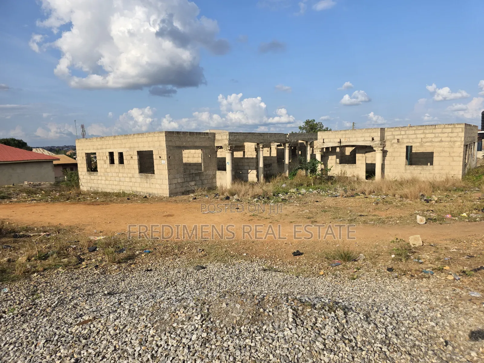 8bdrm Apartment in Fredimens Real, Kumasi Metropolitan for sale in Kumasi Metropolitan