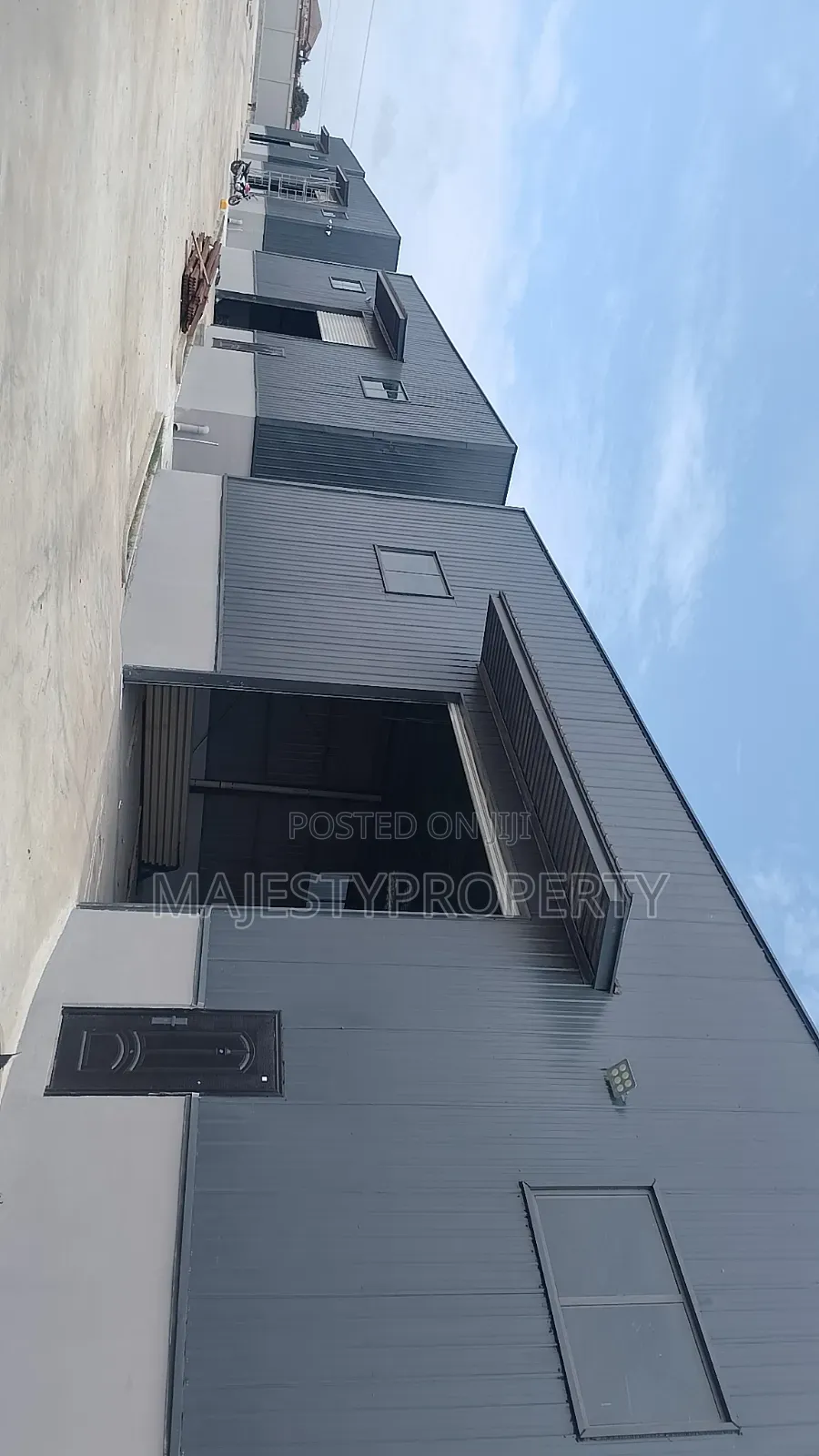 SQM 1000 Warehouse for Rent at Spintex in Spintex