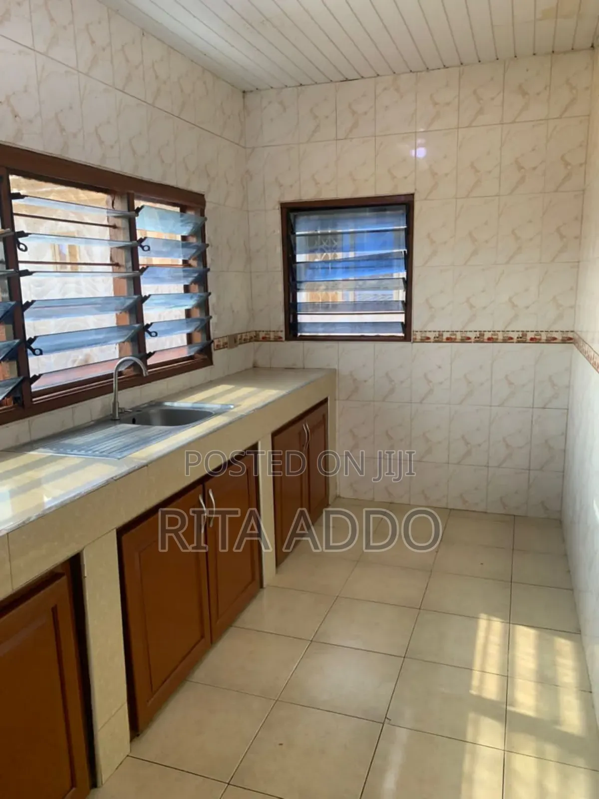 3bdrm Apartment in Lakeside for rent in Lake Side Estate