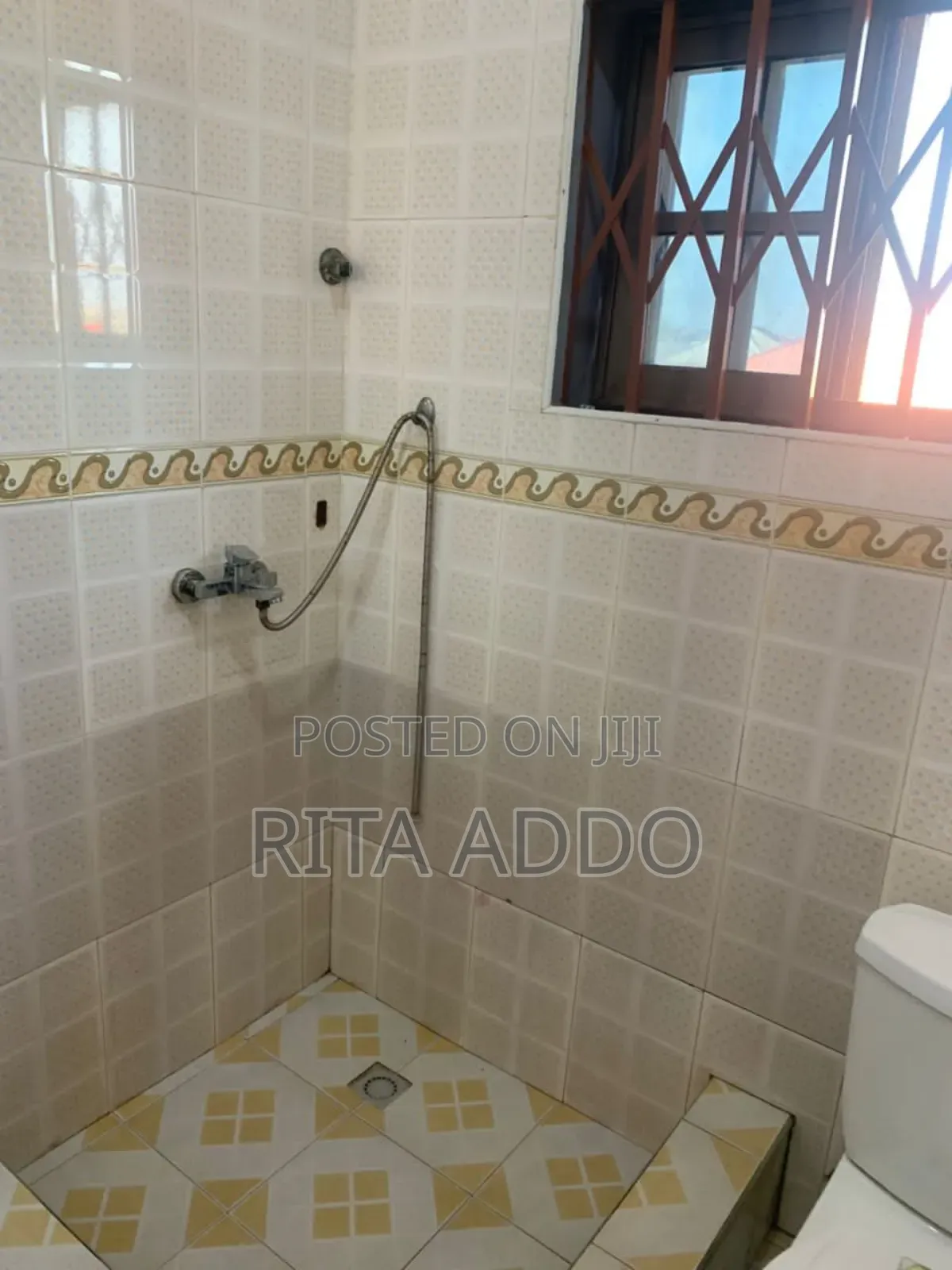 3bdrm Apartment in Lakeside for rent in Lake Side Estate