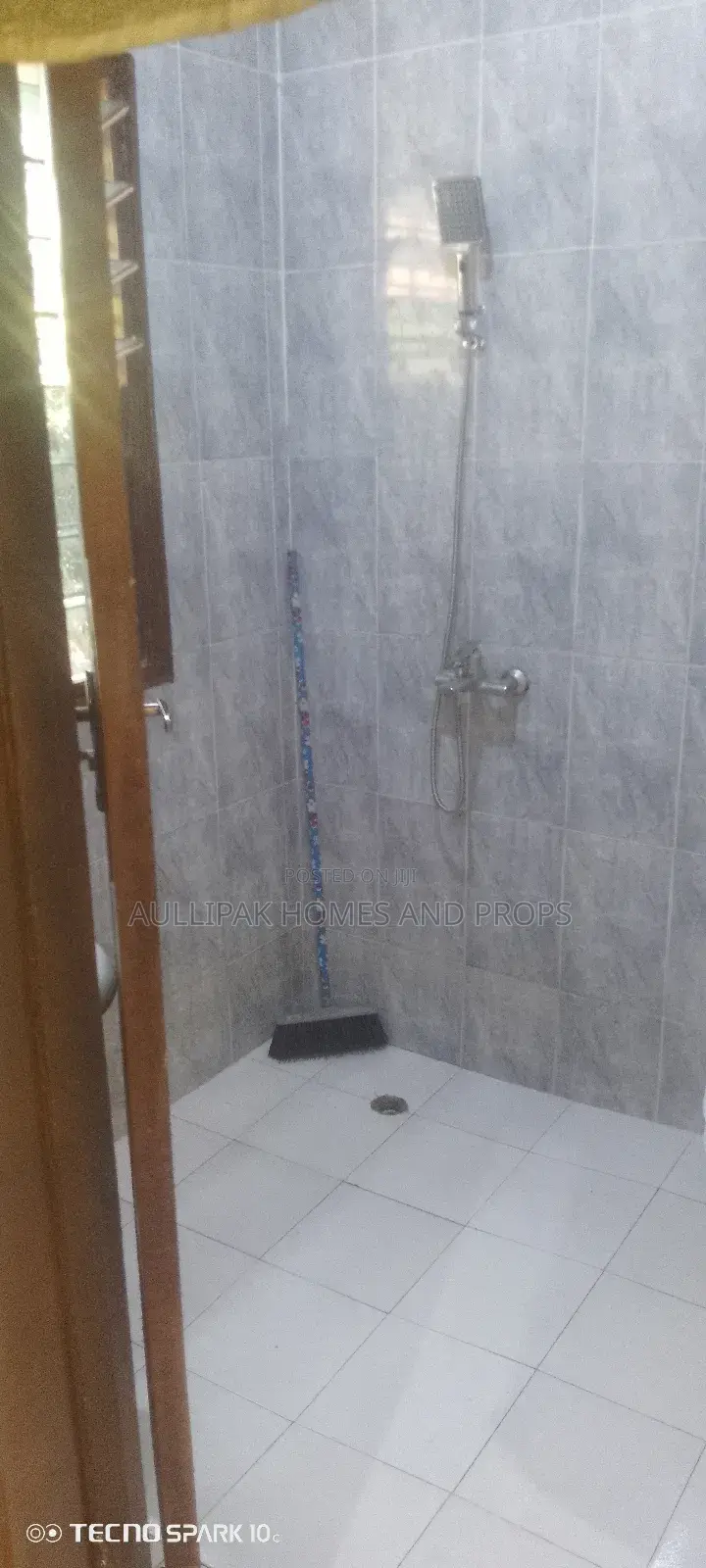1bdrm Apartment in Lakeside for rent in Lake Side Estate