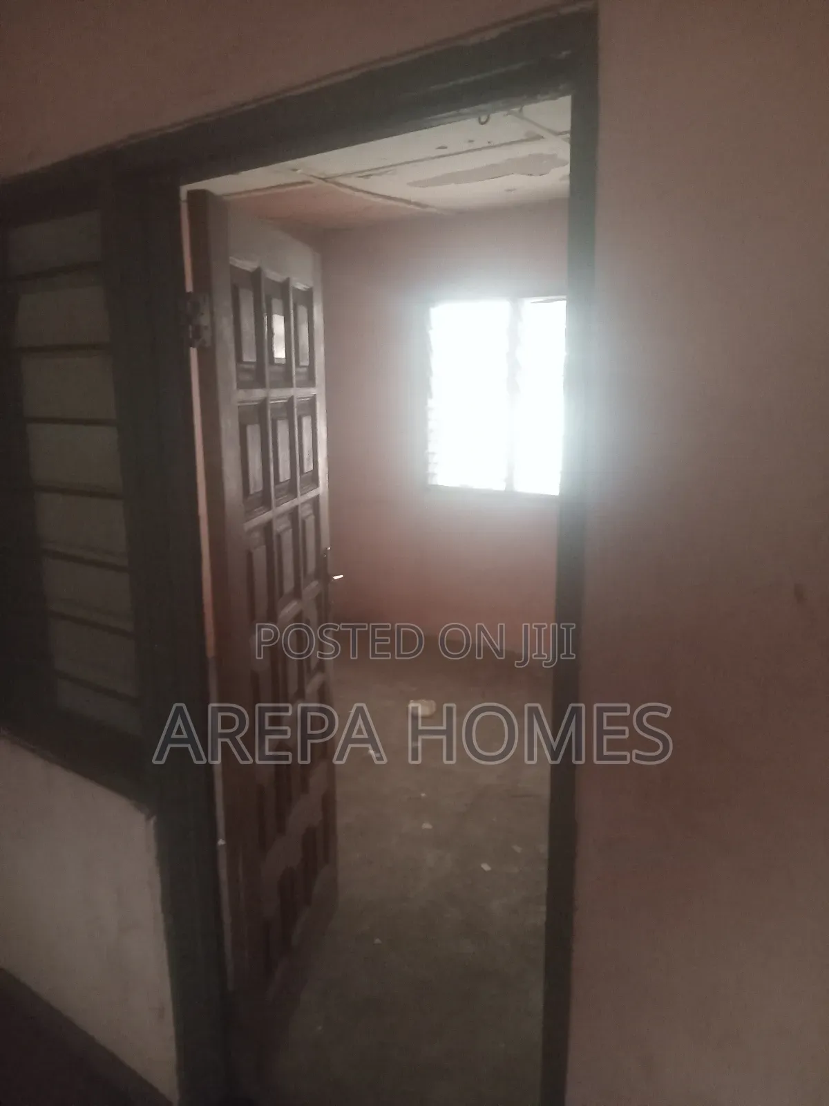 4bdrm Bungalow in Arepa Homes, Madina for rent in Madina
