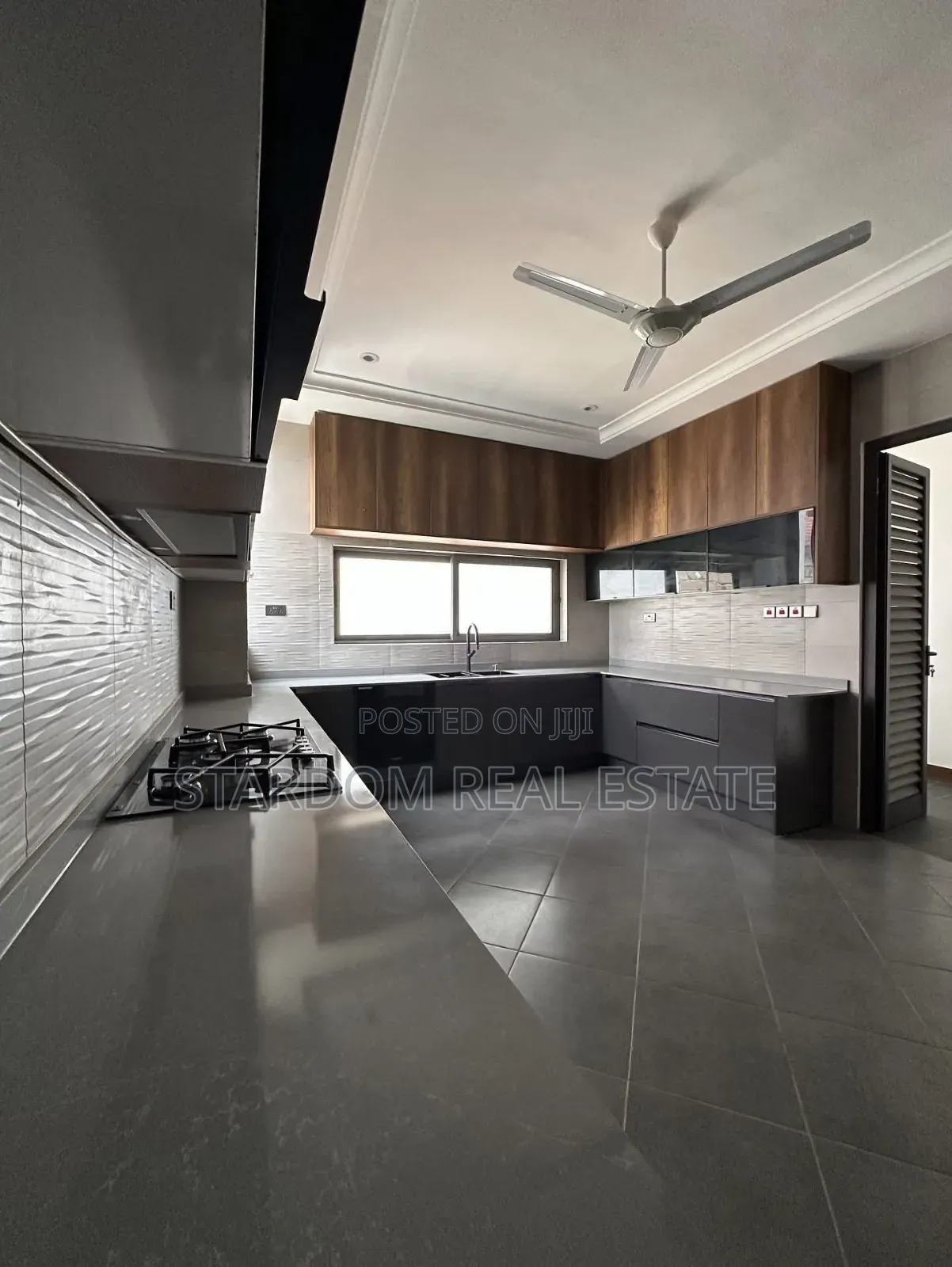 4bdrm Duplex in Trasacco, East Legon for sale in East Legon