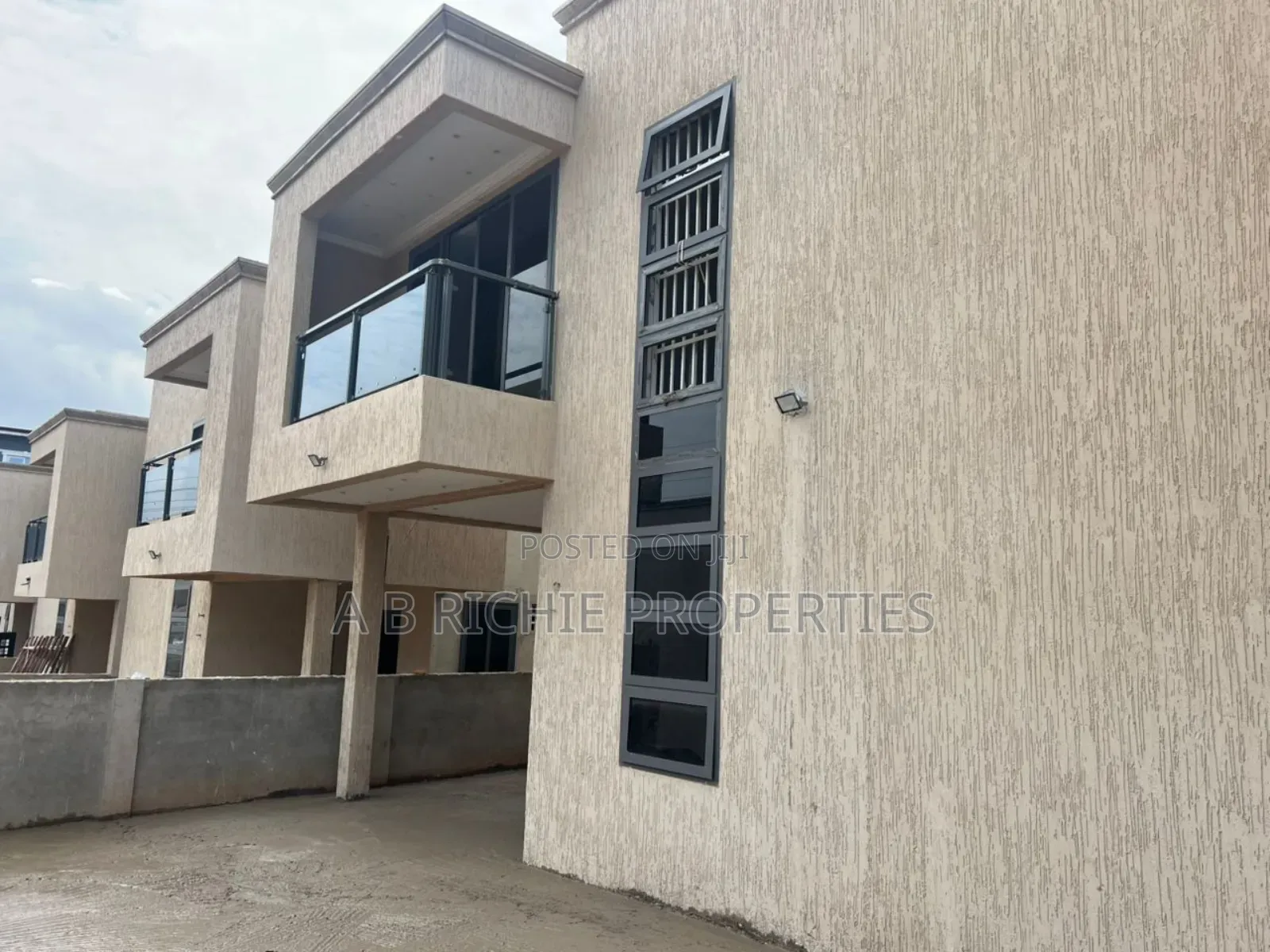 4bdrm House in Ab Richie Properties, Achimota for sale in Achimota