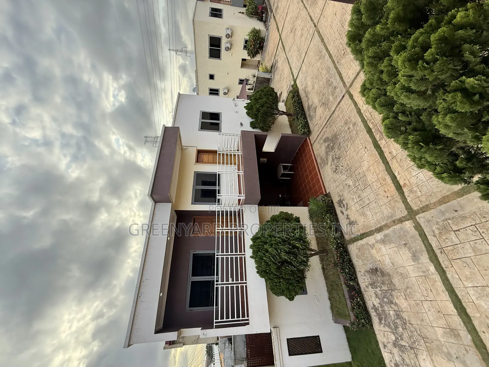 4bdrm Townhouse / Terrace in American House, East Legon for rent in East Legon