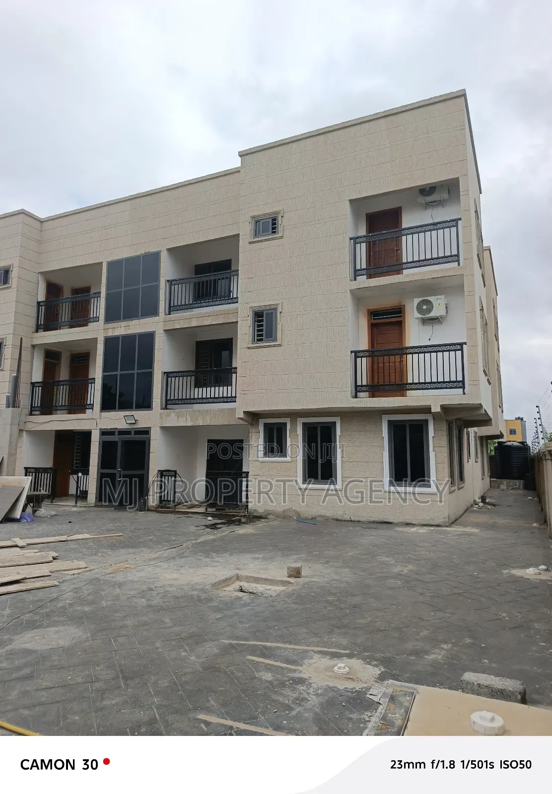 12bdrm Apartment in Community 26 Palace for rent in Community 25