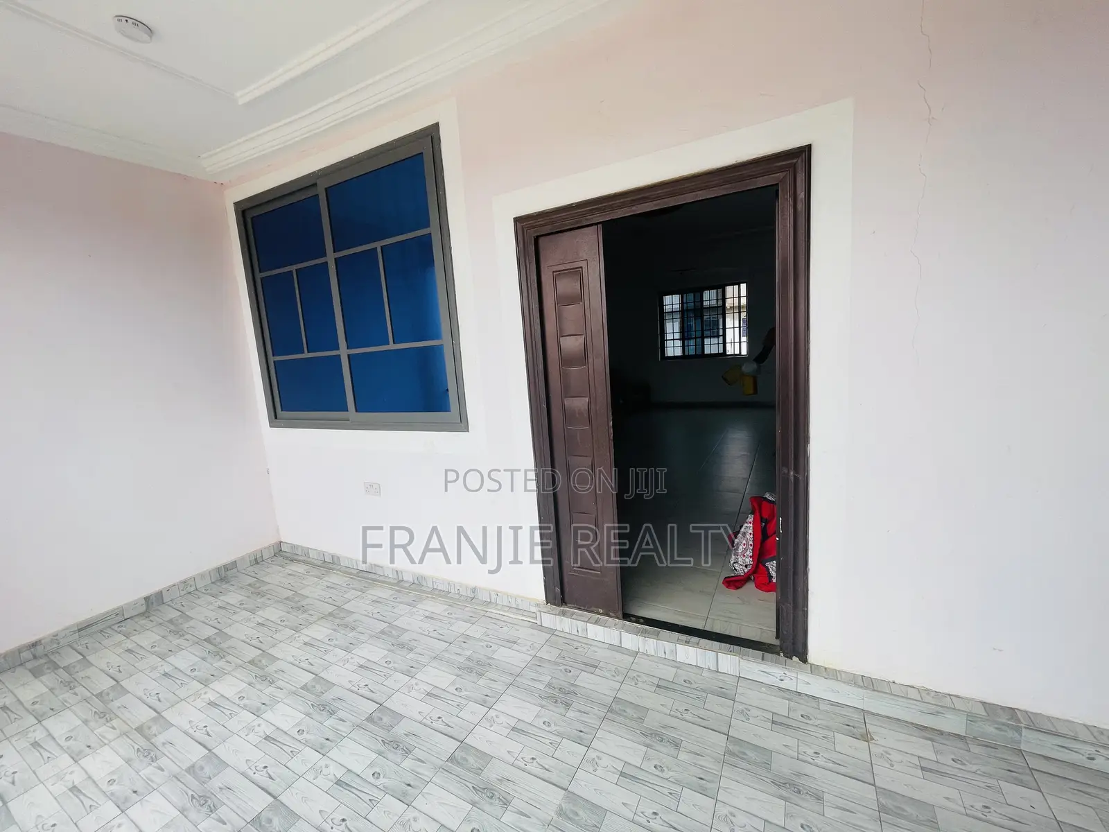 3bdrm Apartment in Franjie Realty, Weija for rent in Weija