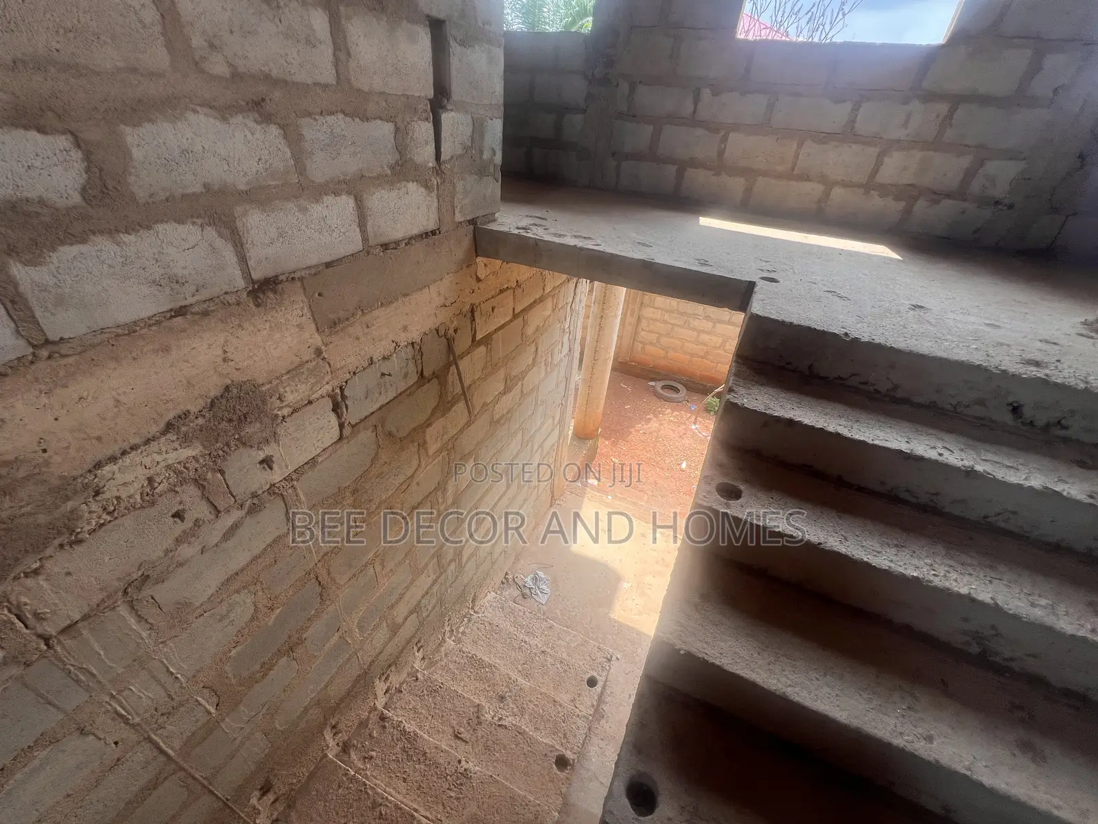 2bdrm Apartment in Bee Decor & Homes, Old Ashomang for sale in Old Ashomang
