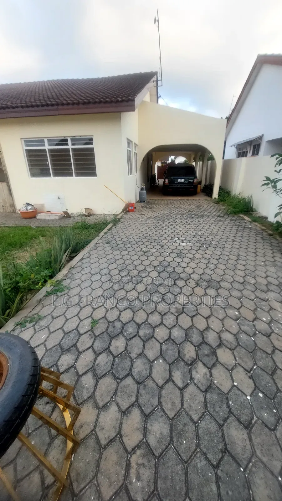 4bdrm House in Kg .Franco, Spintex for sale in Spintex